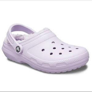 Adult’s Crocs Classic Lined Clogs in Lavender / Women’s 11, Men’s 9